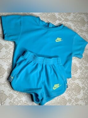 Nike Toddler 24M Blue Terry Set T-Shirt & Shorts Velcro Back